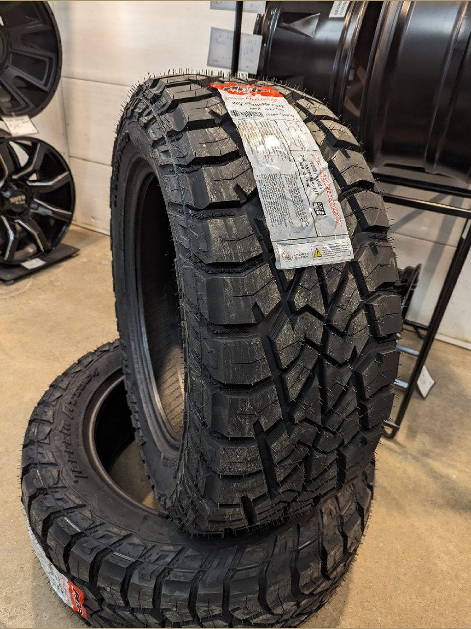 Amp Terrain Attack RT LT285 70 17- Load range C