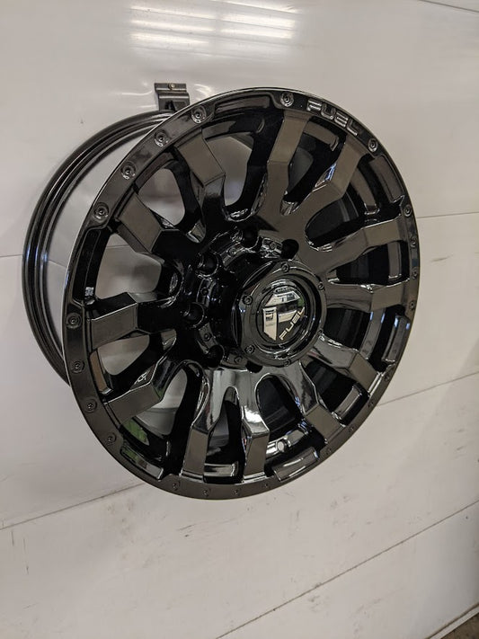 Fuel Blitz 17x9 8x165 +01