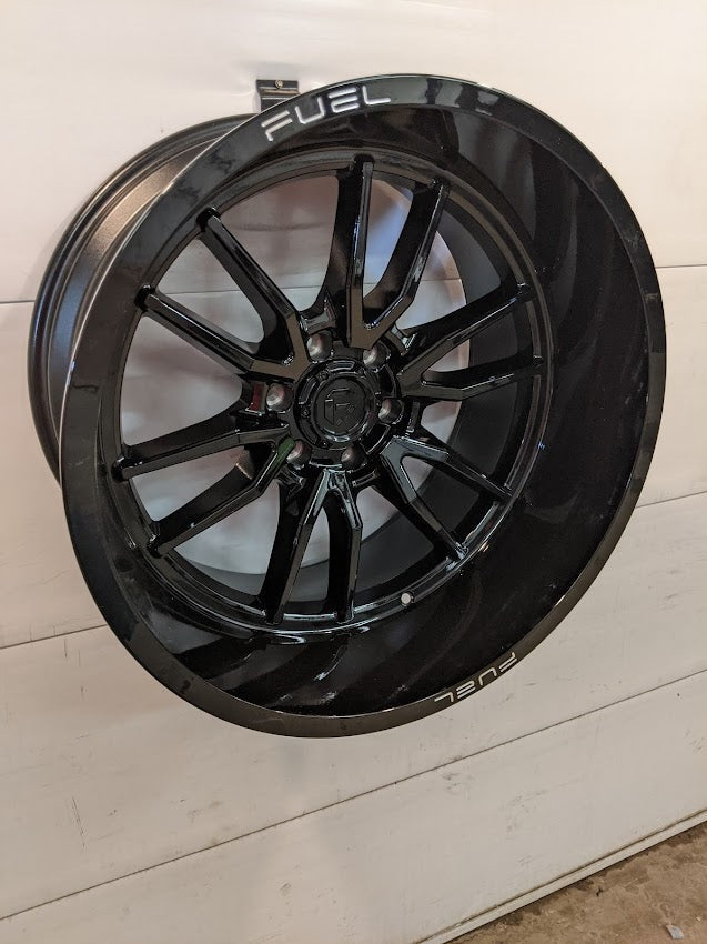 Fuel Clash 22x10 6x139.7 -44