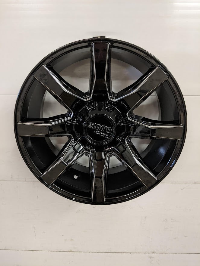 Moto Metal 804 Spider 20x9 8x165 +0