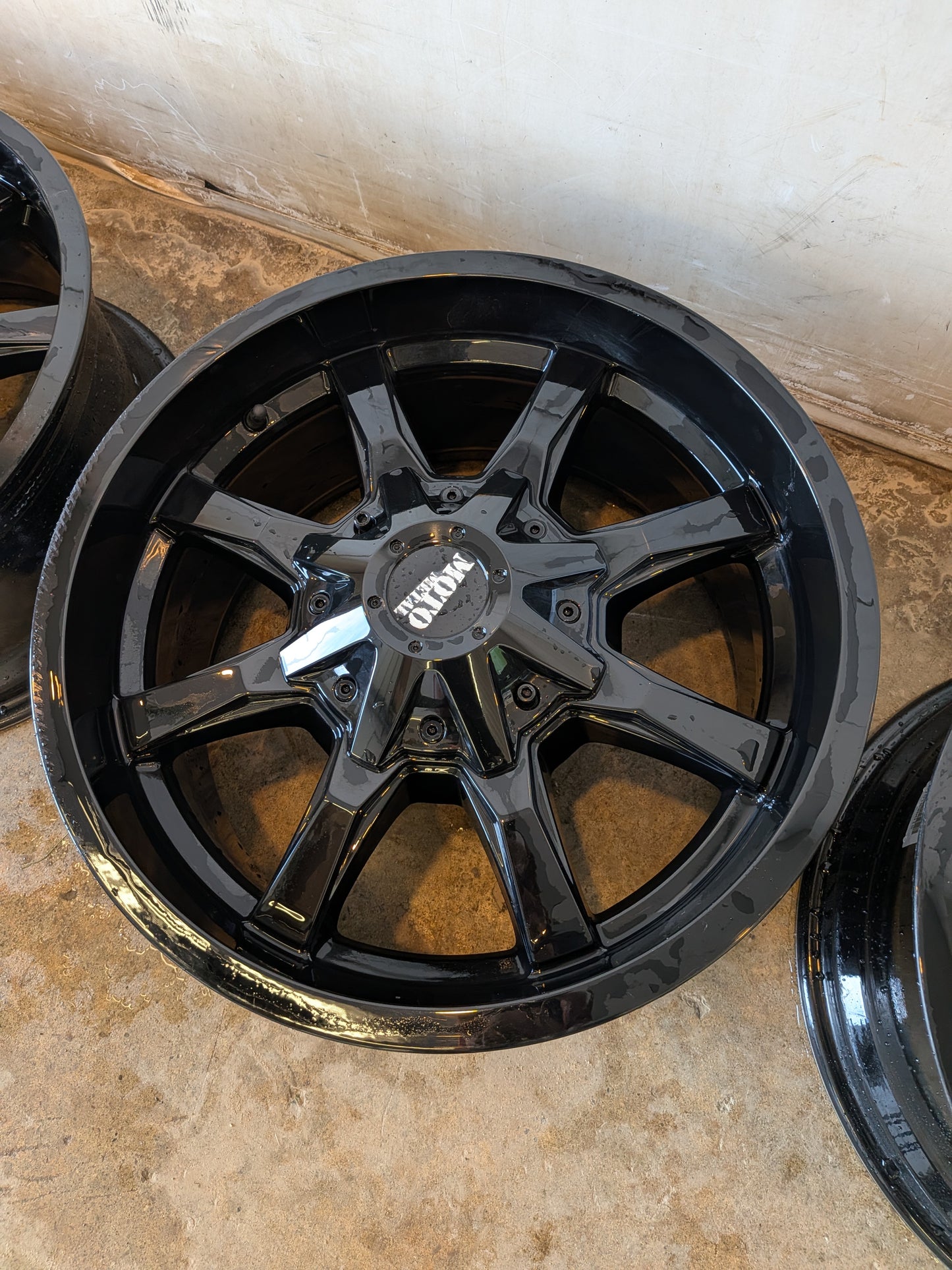 18x9 8x180 +18 moto metal