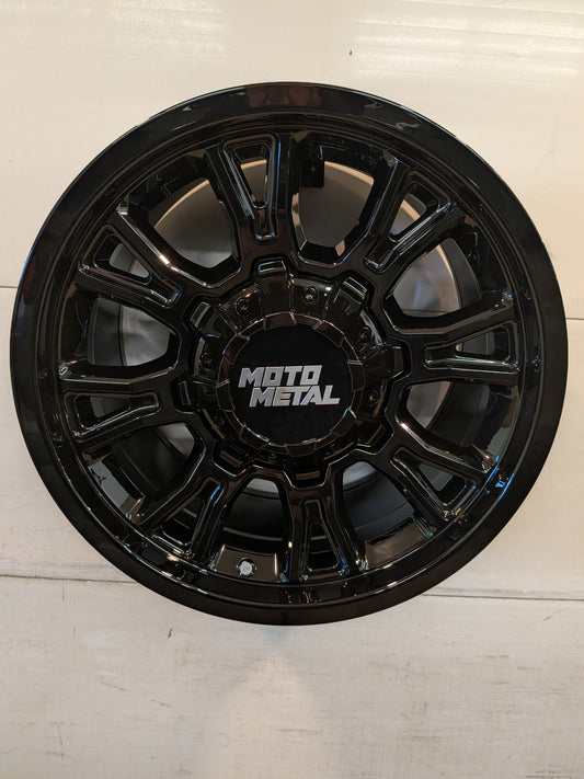 Moto Metal 810 Legacy 17x9 8x180 +20