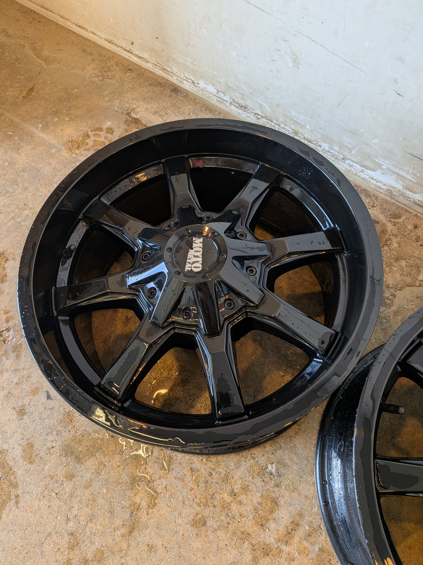 18x9 8x180 +18 moto metal